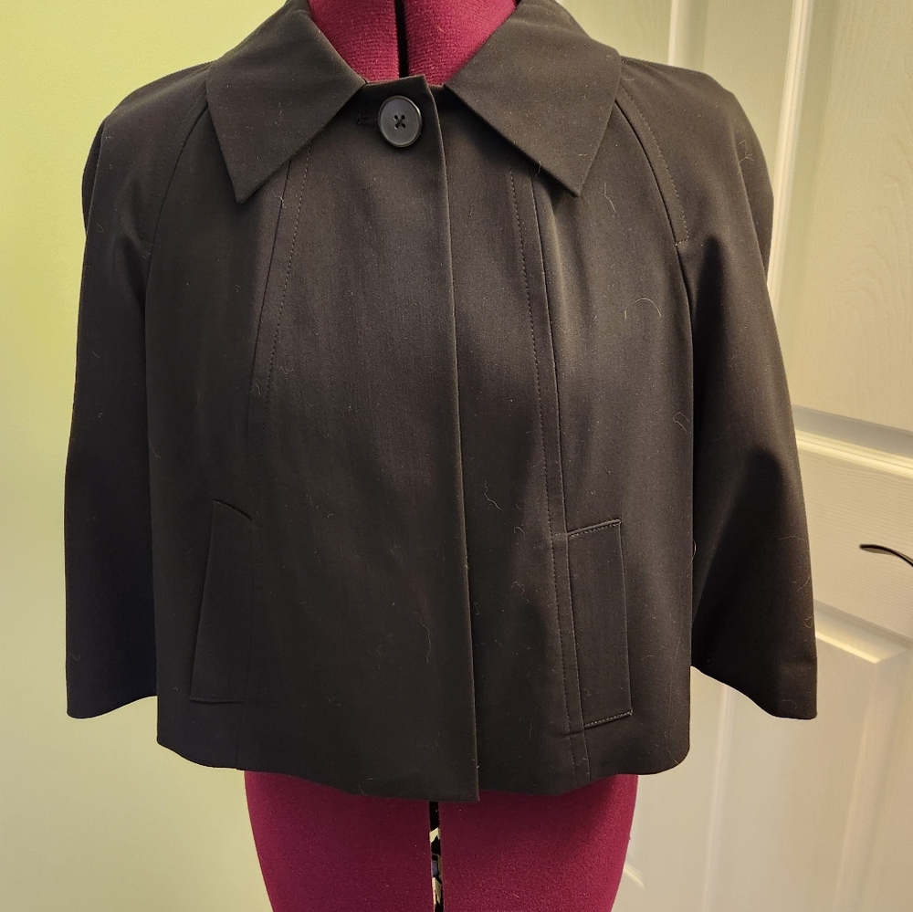 Like New Black Three Quarter Sleeve Bolero Jaoket